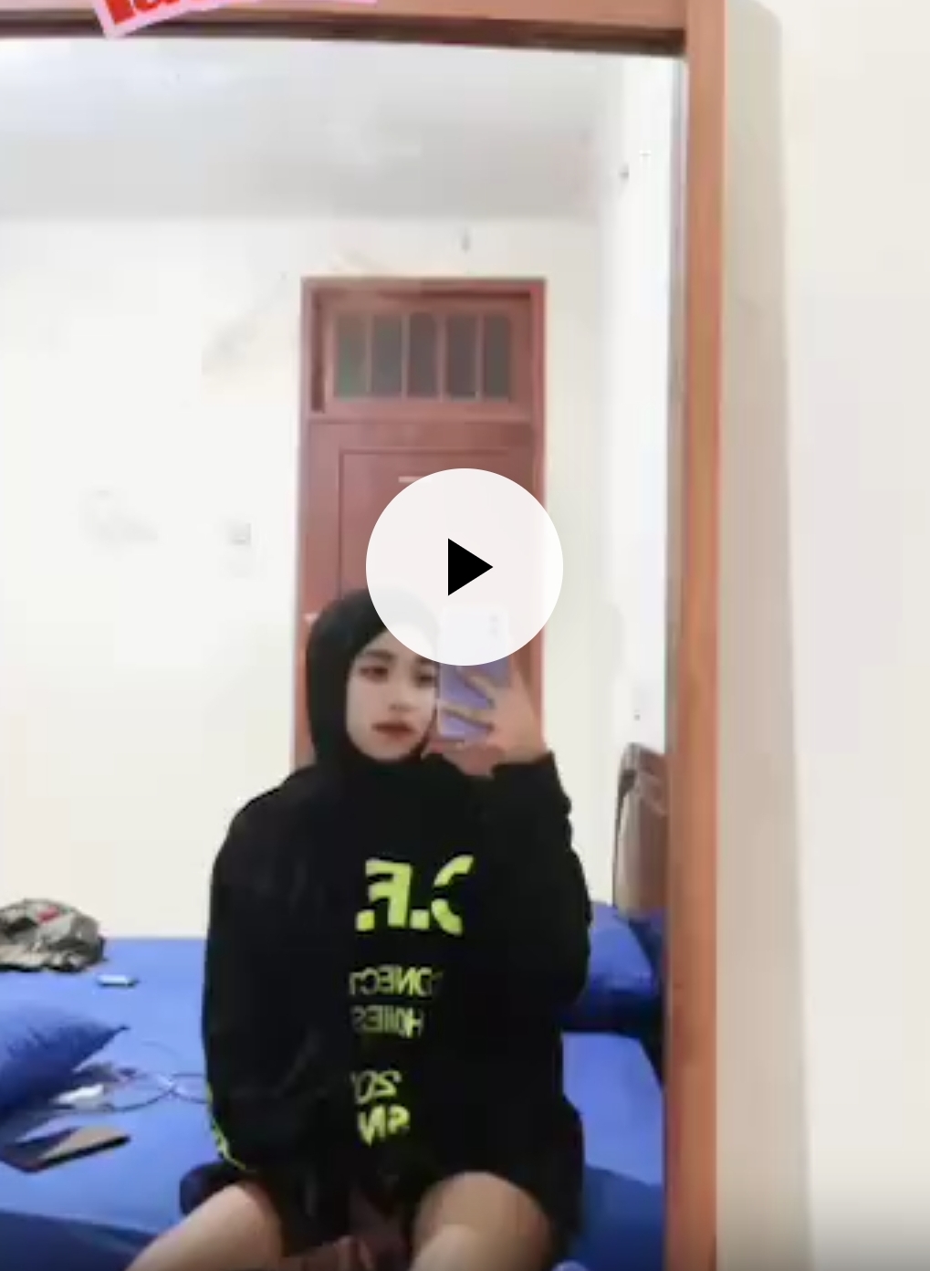 laura