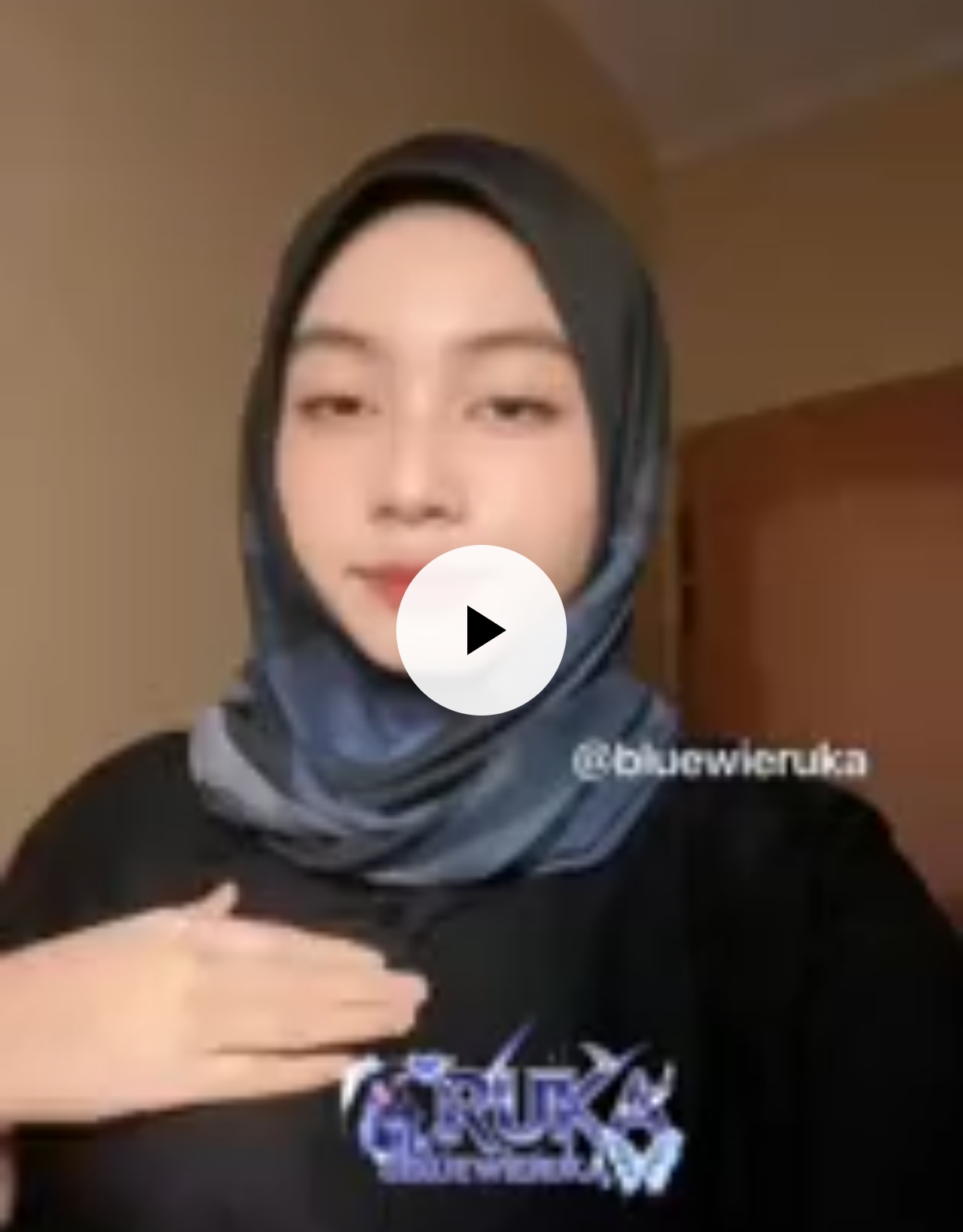 wiruka versi hijab