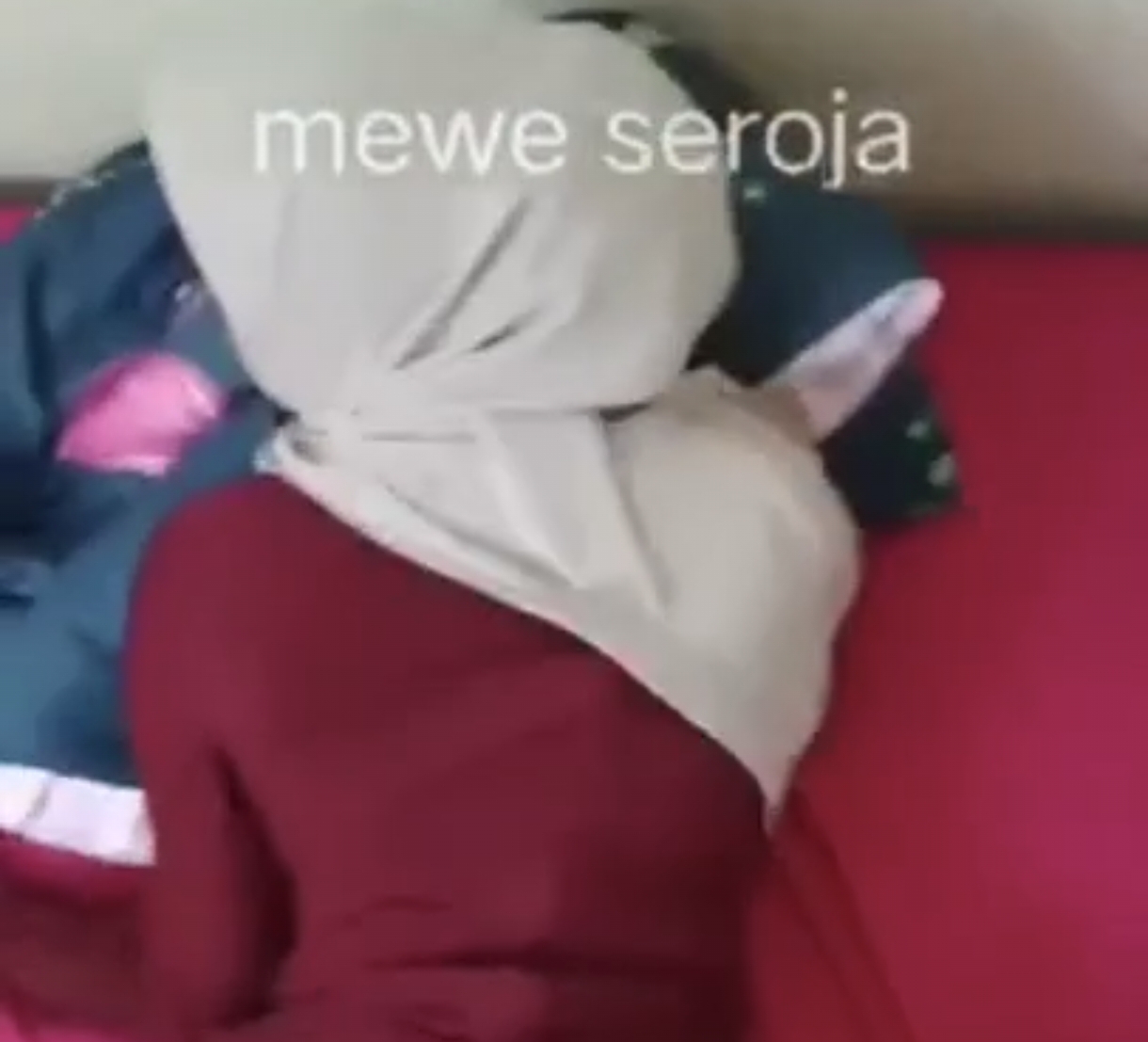 hijab dari belakang