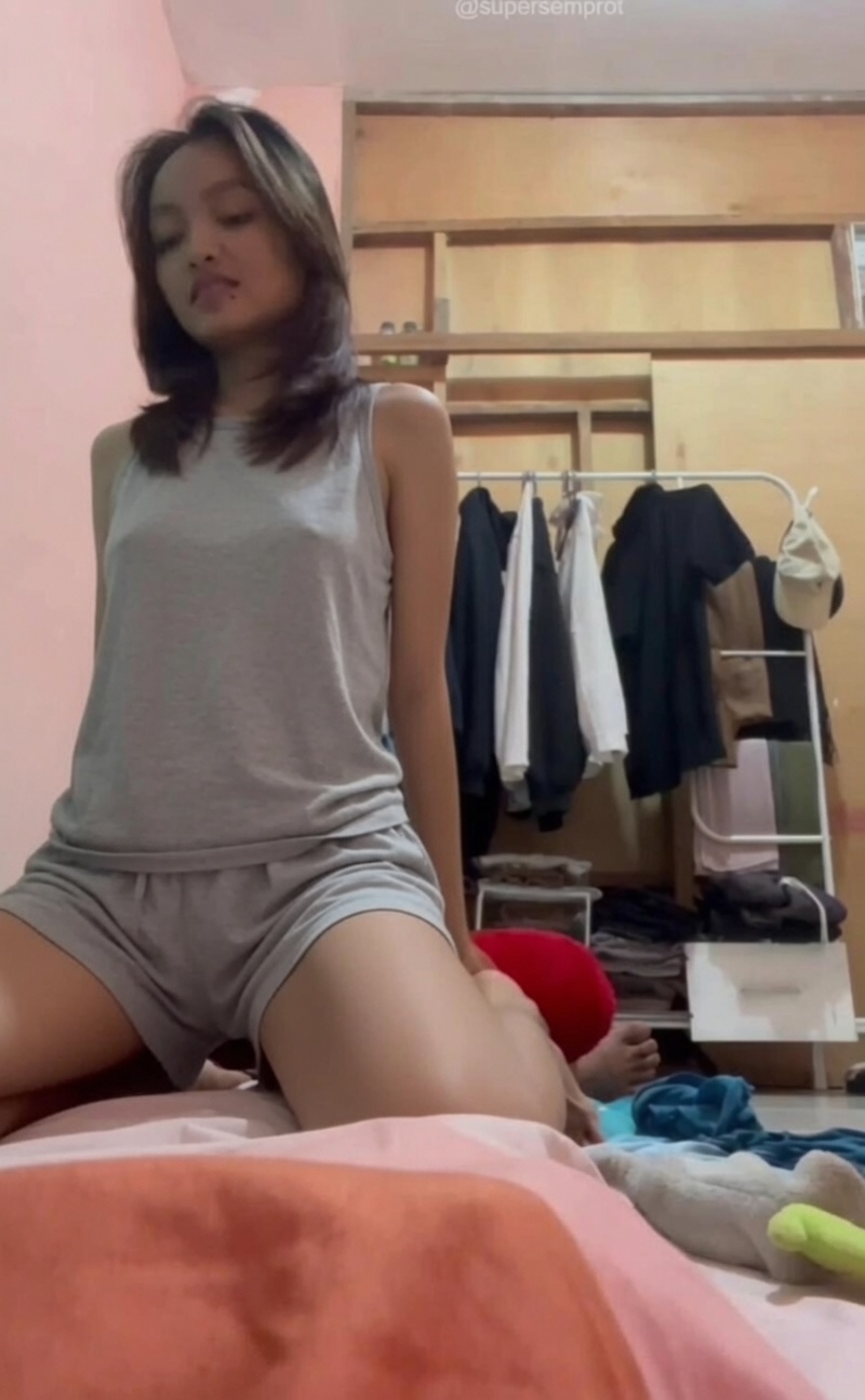 engas banget cewenya