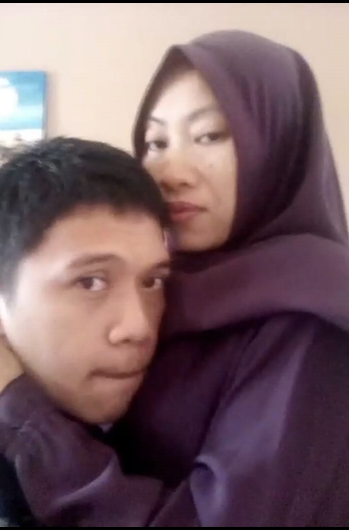 tante hijab dpt berondong